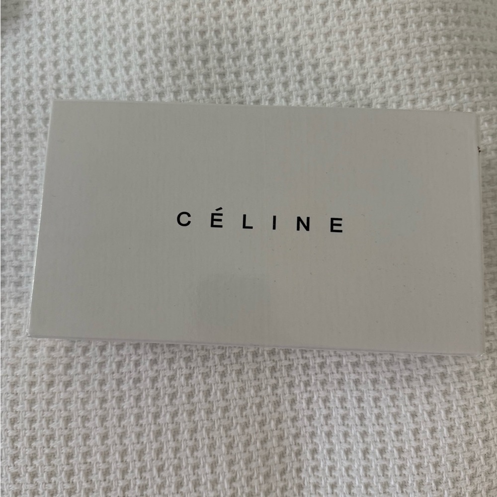 CÉLINE White Box - Picture 2 of 7